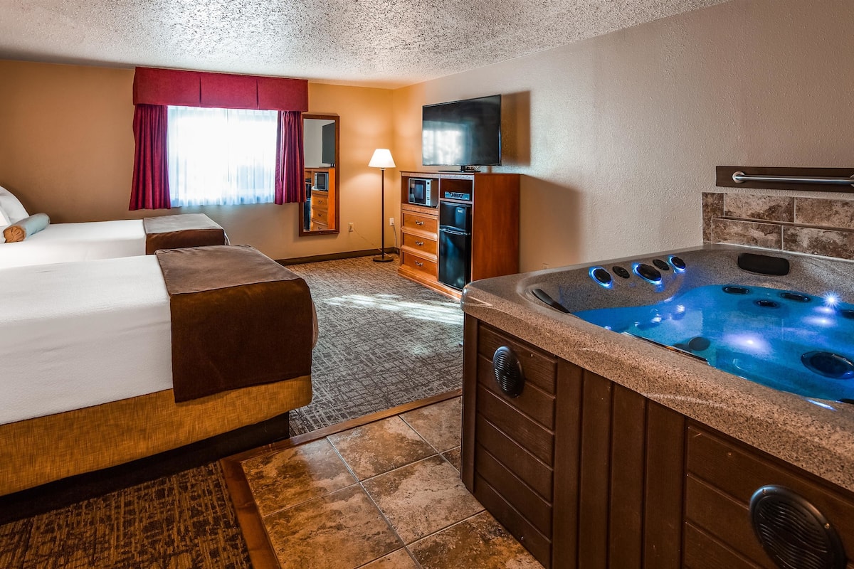 standard room, 2 queen beds, non smoking, hot tub | pillow-top beds, in-room safe, desk, iron/ironing board