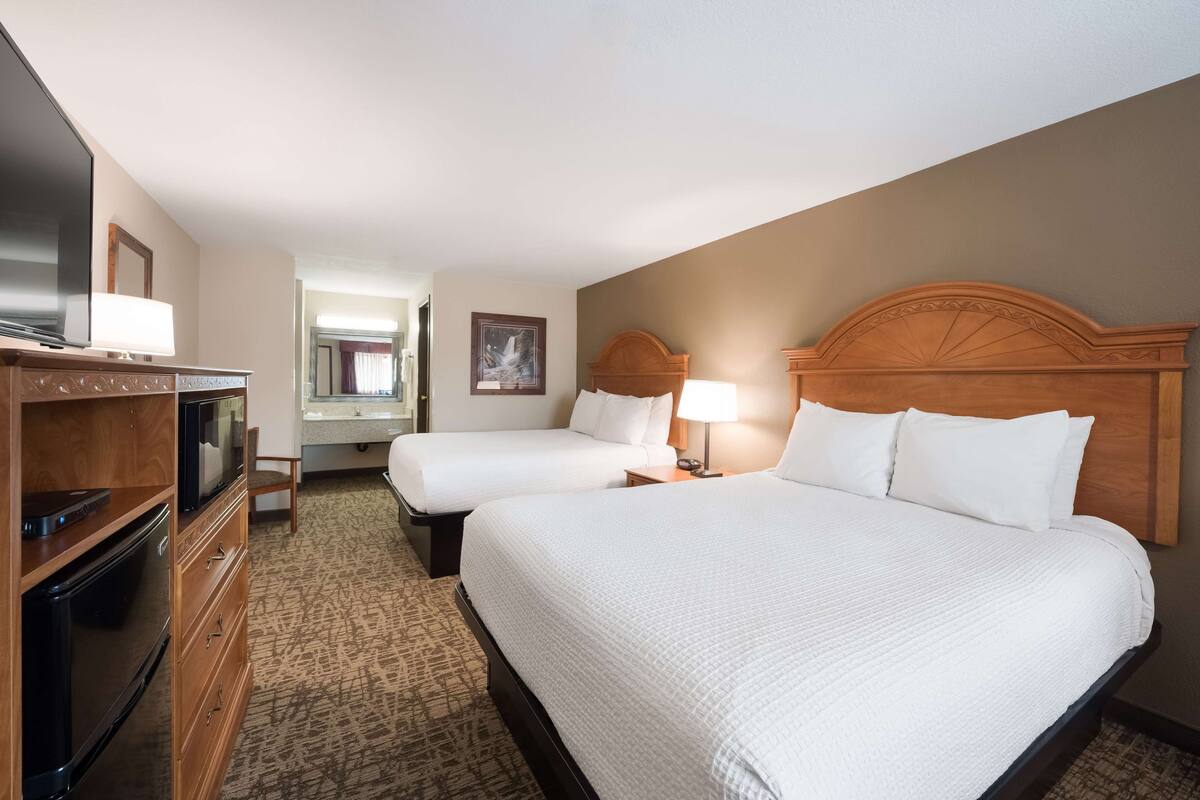 pillow-top beds, in-room safe, desk, iron/ironing board