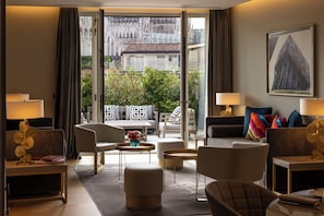 Duomo Terrace Penthouse One Bedroom | 2 sovrum, sÀngtillbehör av högsta kvalitet och minibar