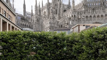 Deluxe-Doppelzimmer (Duomo View) | 2 Schlafzimmer, hochwertige Bettwaren, Minibar, Zimmersafe