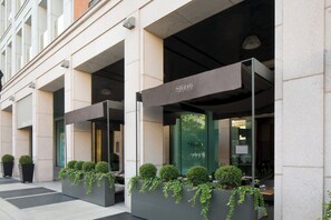 3 ravintolaa, joissa tarjoillaan aamiainen; kansainvälinen keittiö