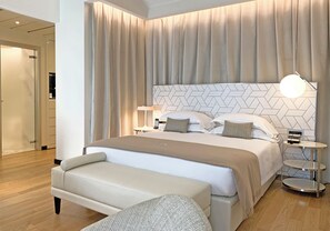 Ivory Grand Deluxe | 2 bedrooms, premium bedding, minibar, in-room safe