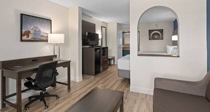 Baymont by Wyndham Orlando East