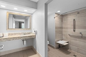 Room, 1 King Bed, Mobility Accessible, Non Smoking (Bathtub W/grab Bars) | Bathroom | Combined shower/tub, free toiletries, hair dryer, towels - Baymont by Wyndham Orlando East (Orlando)