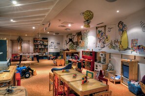 Children’s play area   – indoor - Silvretta Parkhotel (Klosters-Serneus)