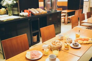 用餐
