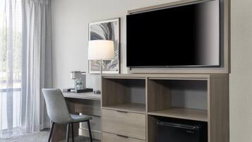 Skrivebord, skrivebord for bærbar PC og blendingsgardiner