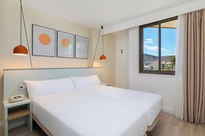 1 quarto, escrivaninha, cortinas blackout, Wi-Fi de cortesia