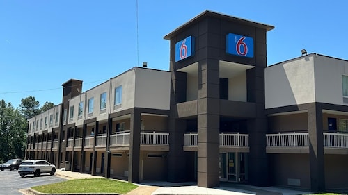 Motel 6 Raleigh, NC - North