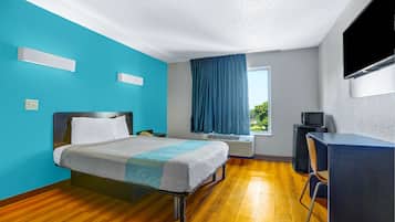 Standard Room, 1 Queen Bed, Non Smoking | Free WiFi, bed sheets