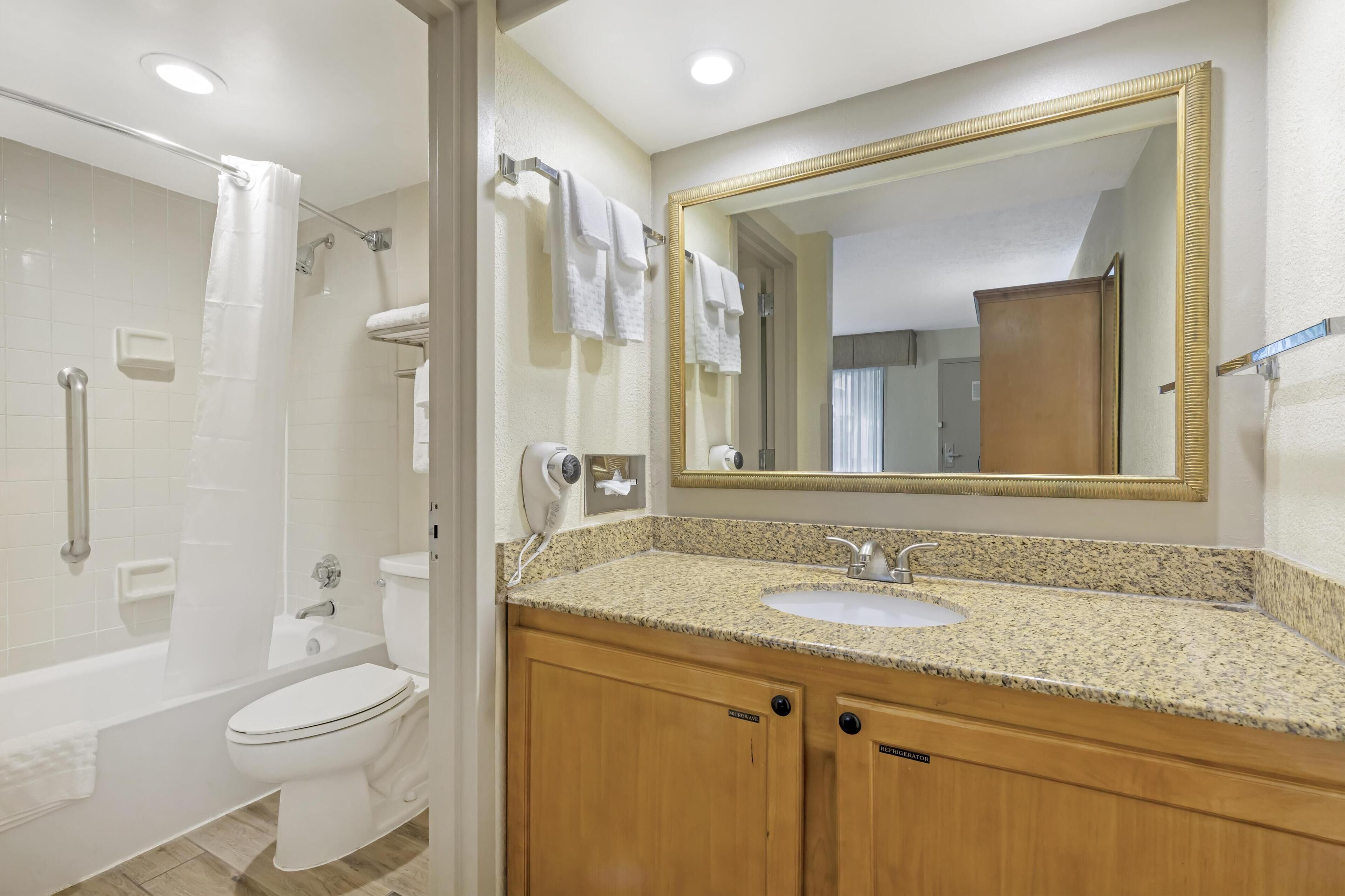 1 bedroom, in-room safe, desk, blackout curtains