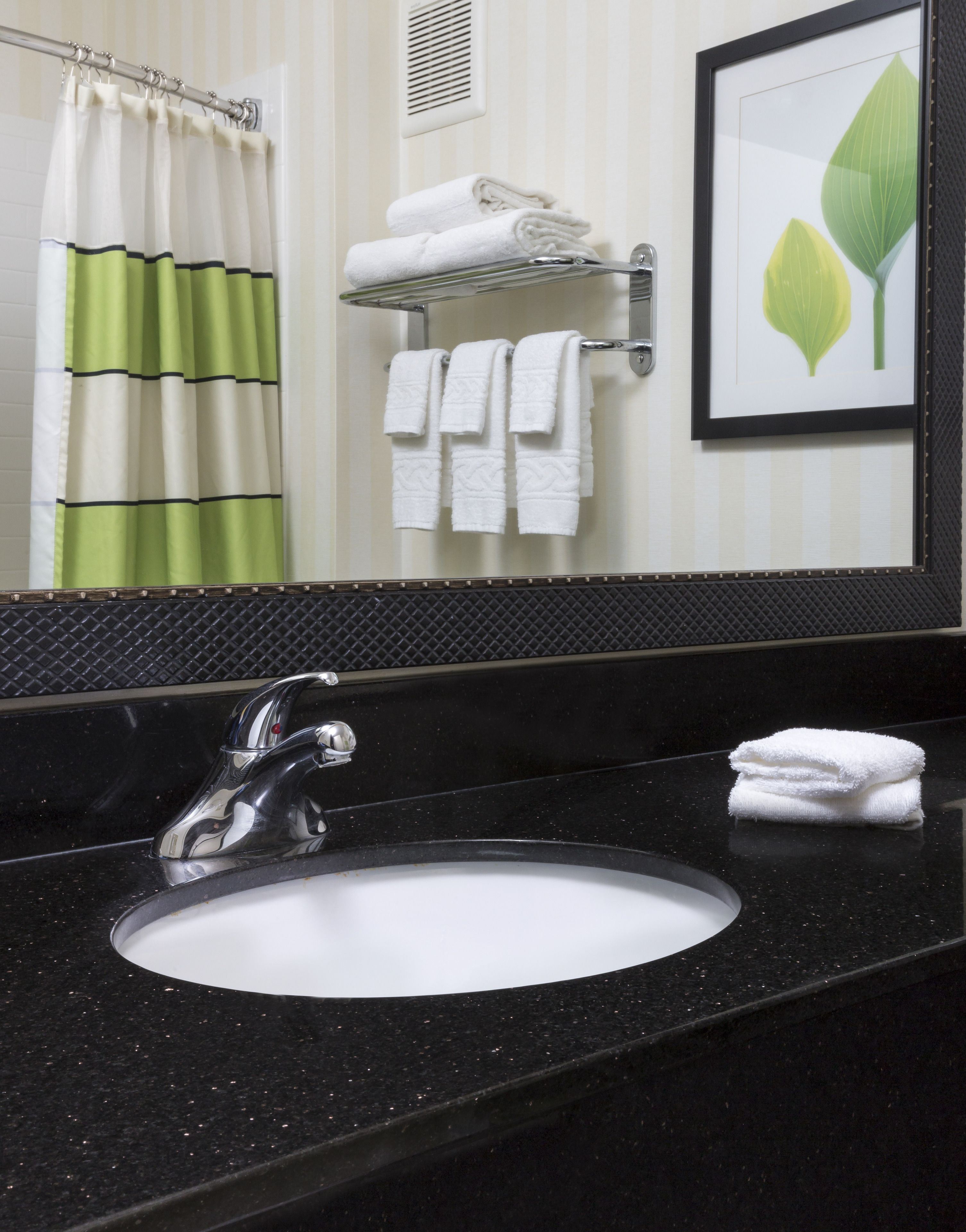 combined shower/bathtub, free toiletries, hair dryer, towels