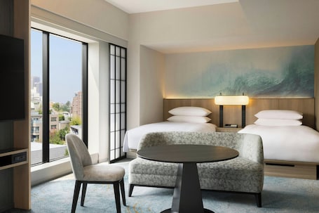 Junior-suite - 1 dobbeltseng - ikke-ryger | 1 soveværelse, premium-sengetøj, dundyner, minibar