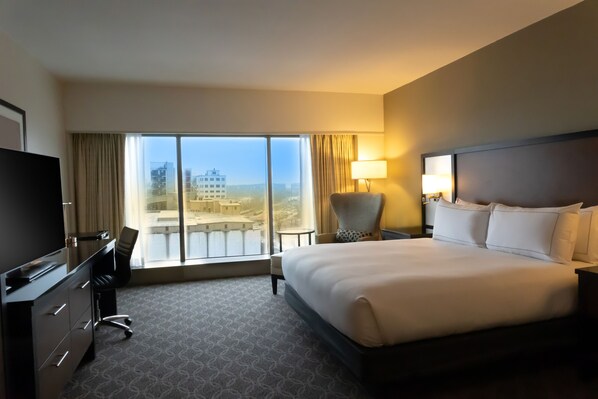 Hypo-allergenic bedding, down comforters, in-room safe, laptop workspace