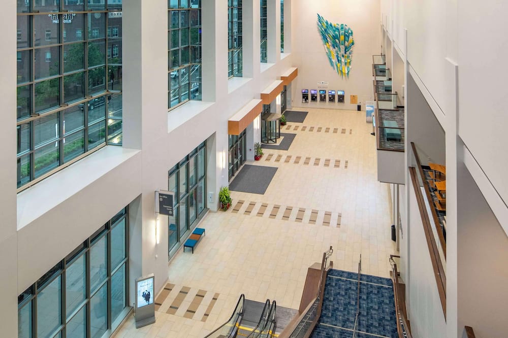 Doubletree by Hilton Cedar Rapids Convention Complex