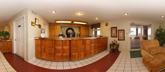 Quality Inn Russellville I-40
