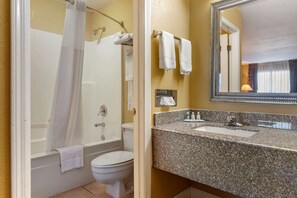 Towels - Quality Inn Russellville I-40 (Russellville)
