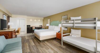 CoCo Key Hotel and Water Resort