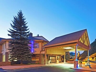 Holiday Inn Express Blowing Rock South by IHG