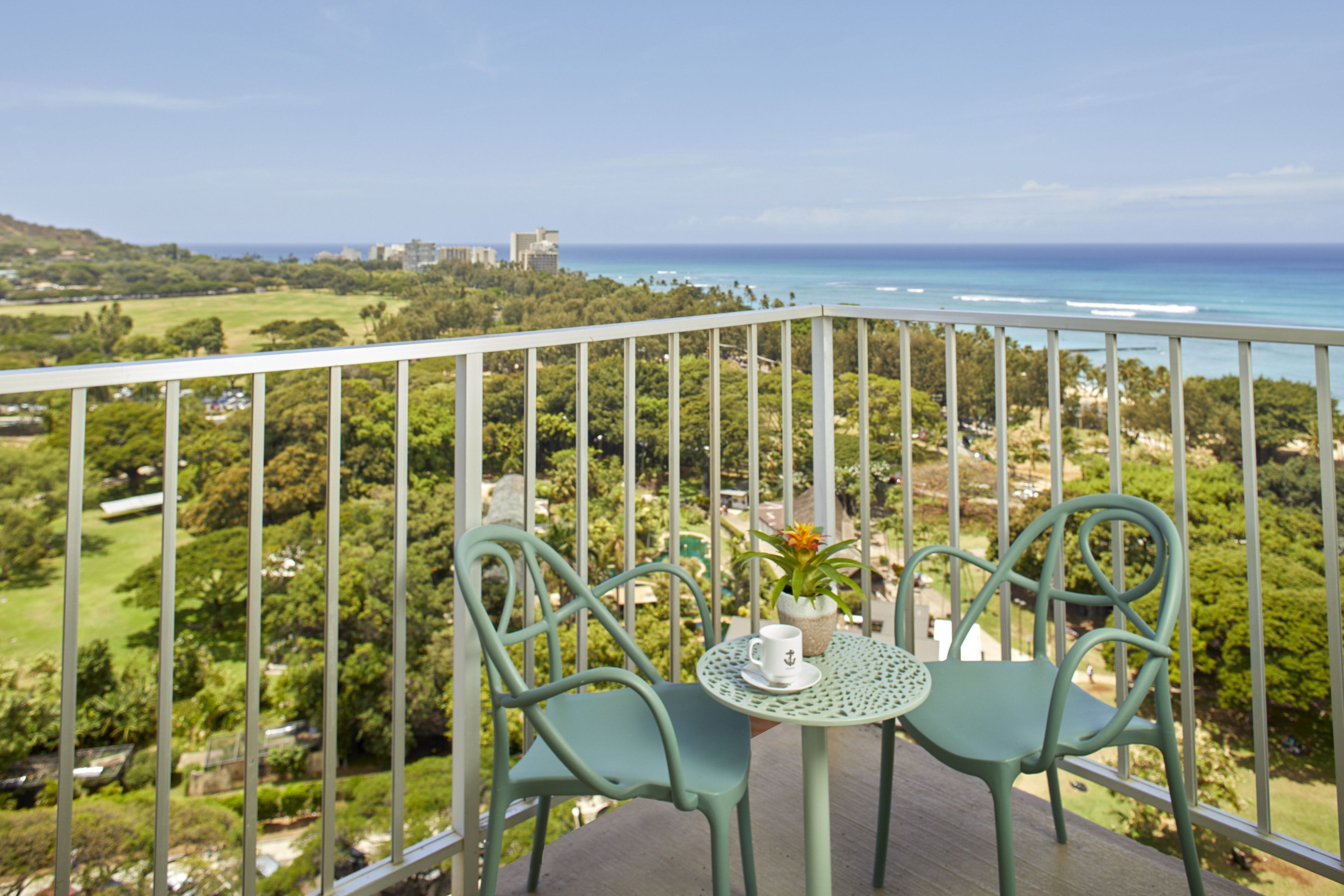 Hypo-allergenic bedding, in-room safe, blackout curtains