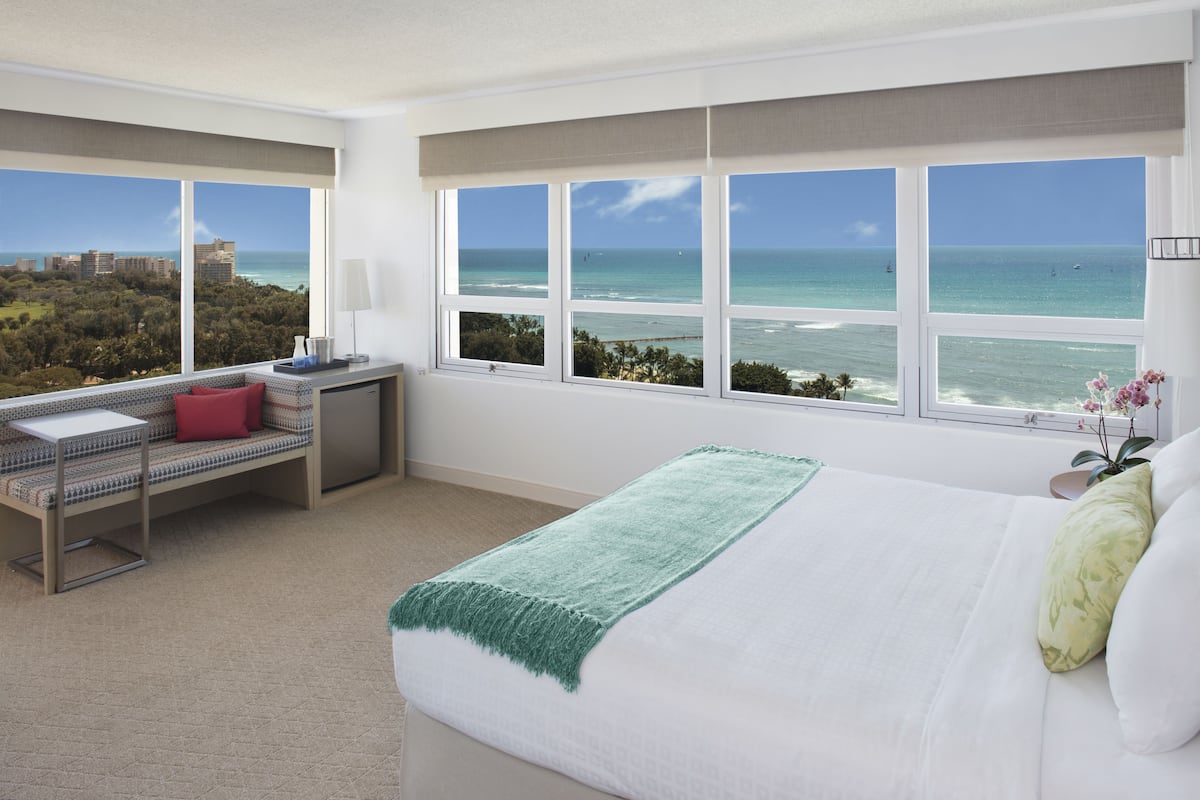 Premier Room, 1 King Bed, Balcony, Ocean View | Hypo-allergenic bedding, in-room safe, blackout drapes