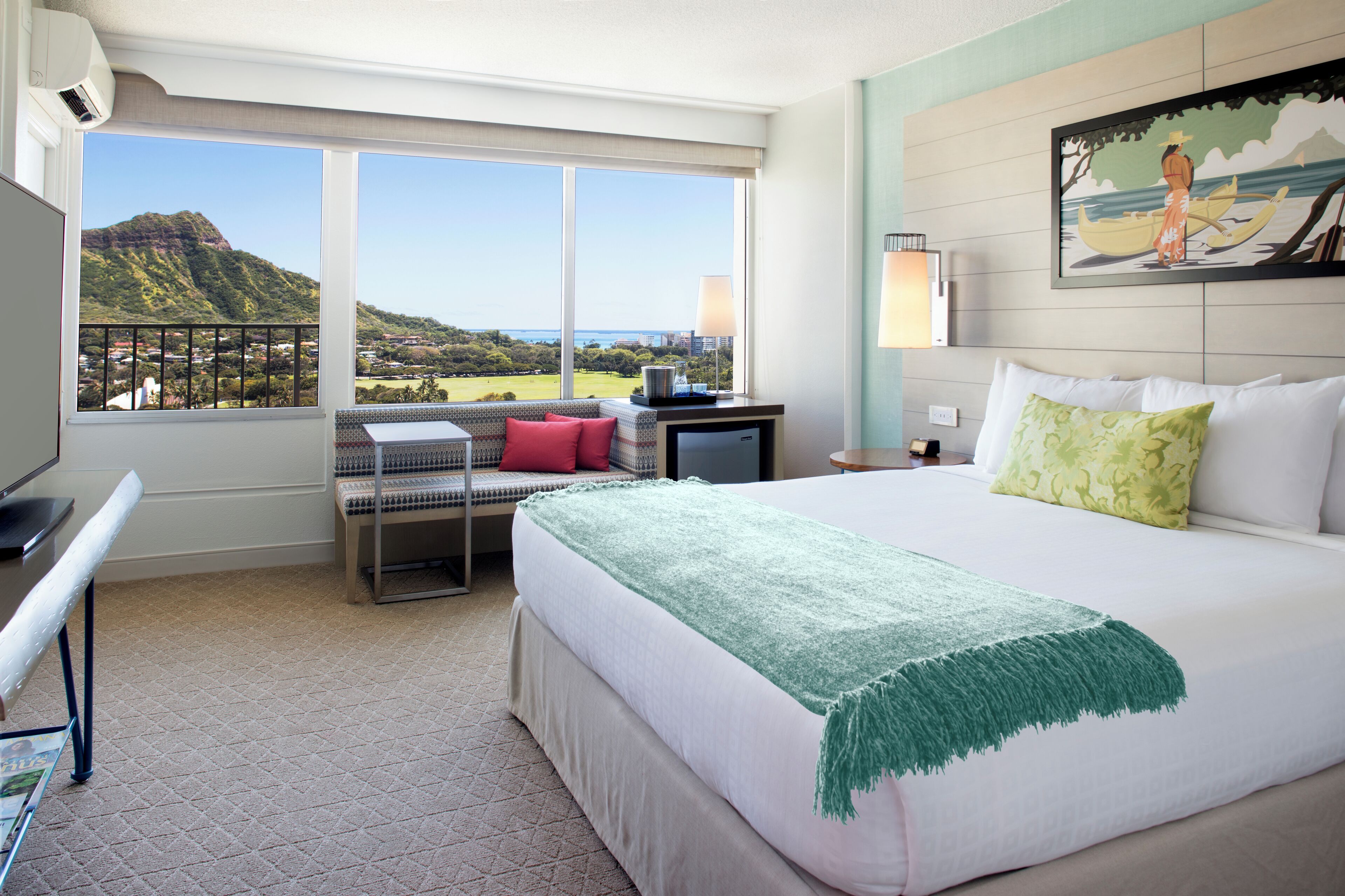 Room, 1 King Bed, Balcony, Ocean View (ADA) | Hypo-allergenic bedding, in-room safe, blackout drapes