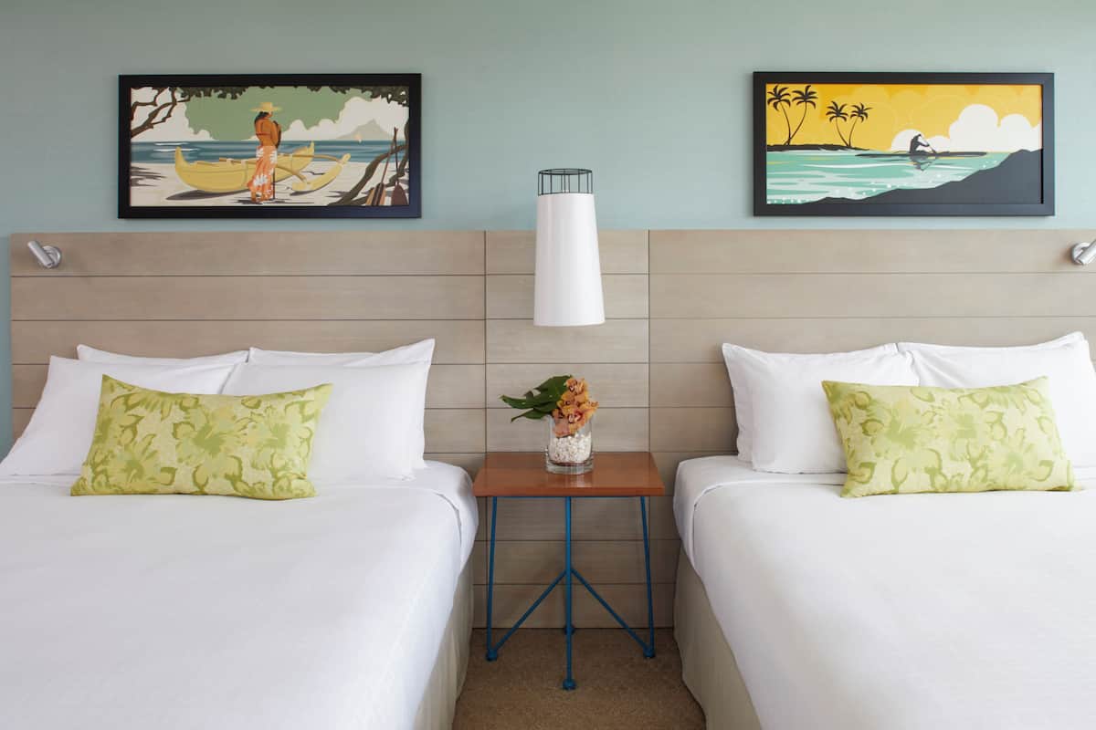 Hypo-allergenic bedding, in-room safe, blackout curtains