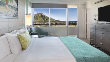 Penthouse, Balcony, Ocean View (Suite) | Hypo-allergenic bedding, in-room safe, blackout curtains