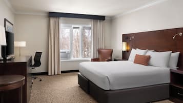 Hypo-allergenic bedding, in-room safe, desk, laptop workspace