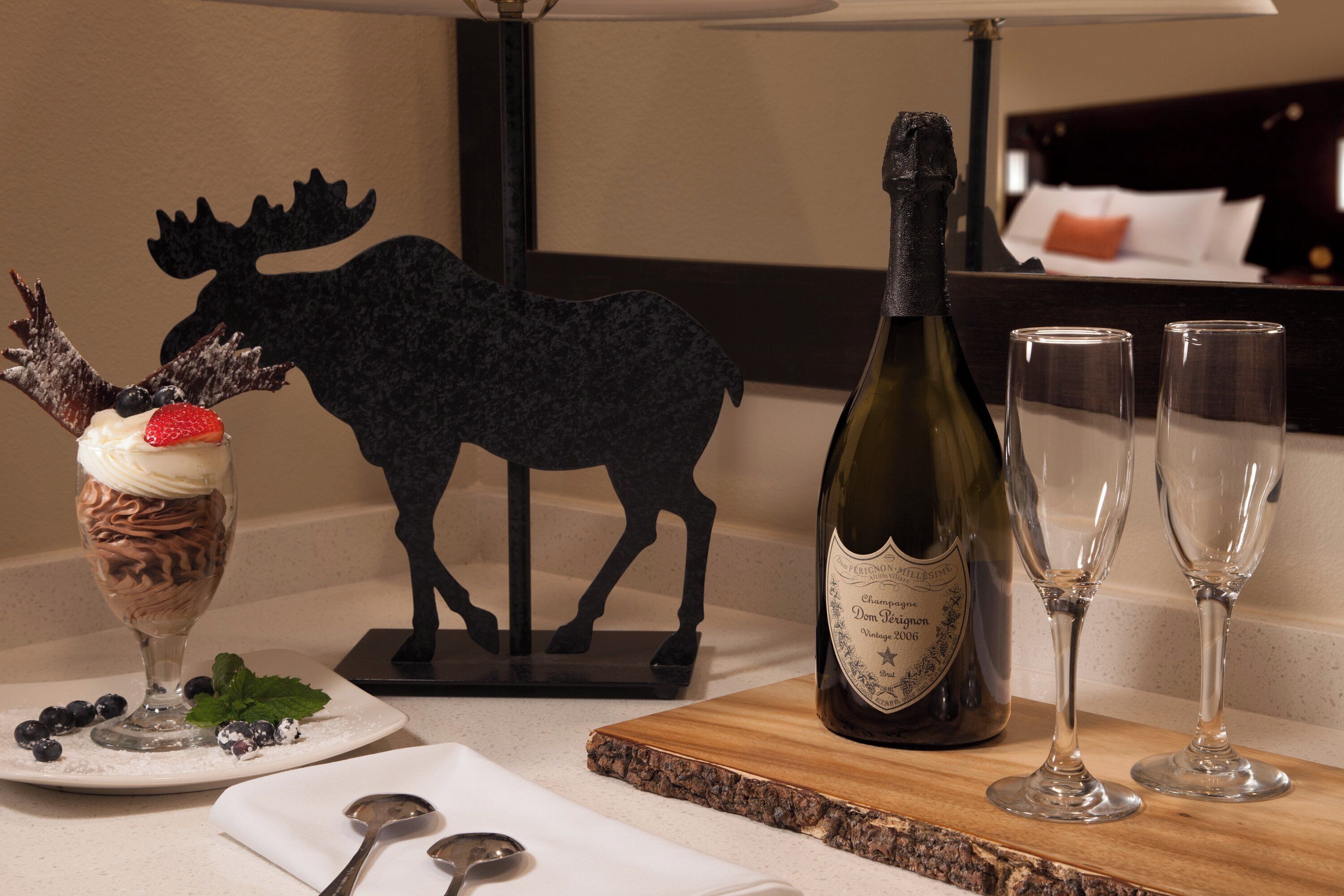 淋浴/盆浴组合、免费洗浴用品、吹风机、毛巾