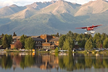 The Lakefront Anchorage