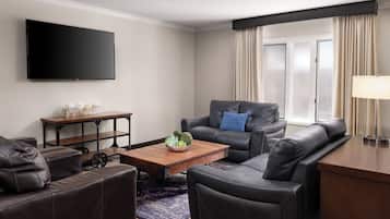 Flat-screen TV, Netflix, pay films