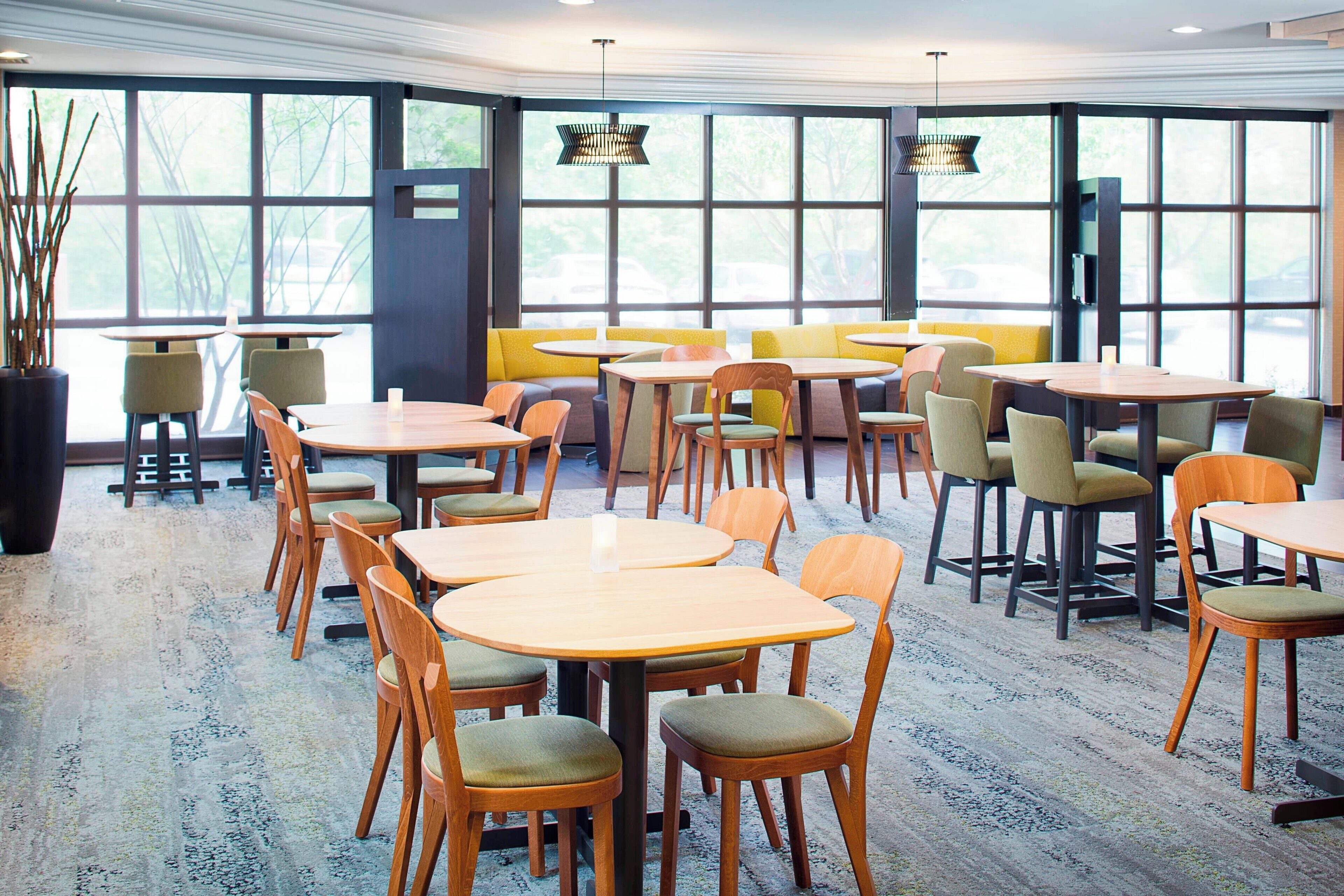 breakfast and dinner served