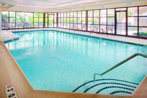 Indoor pool - Courtyard By Marriott Ann Arbor (Ann Arbor)