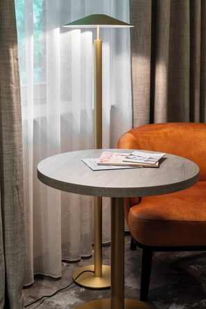 Junior Double Room | Minibar, in-room safe, desk, soundproofing