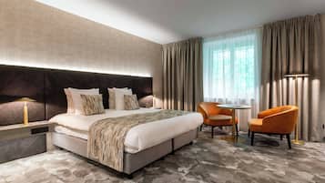 Minibar, in-room safe, desk, soundproofing