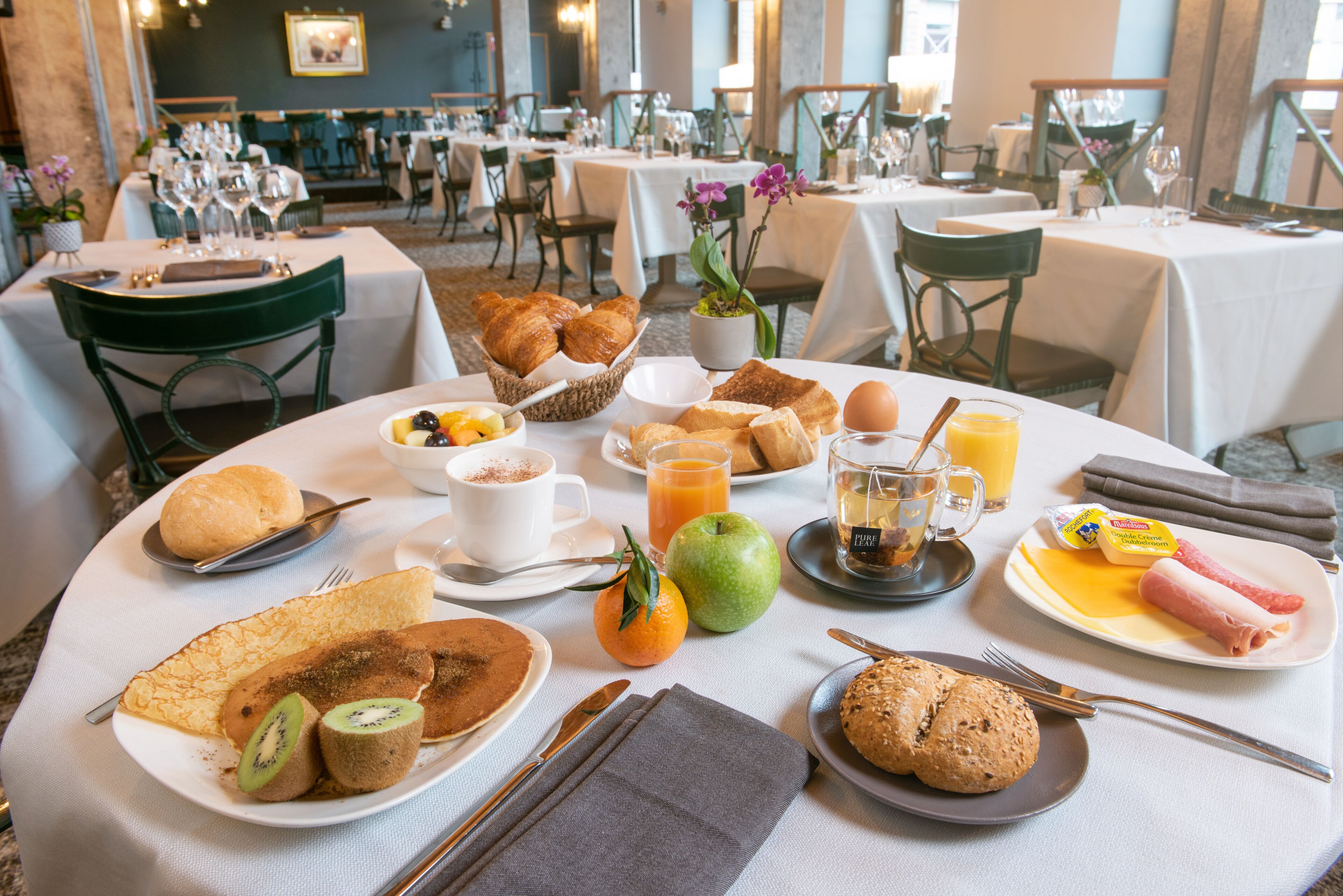 daily buffet breakfast (eur 22 per person)