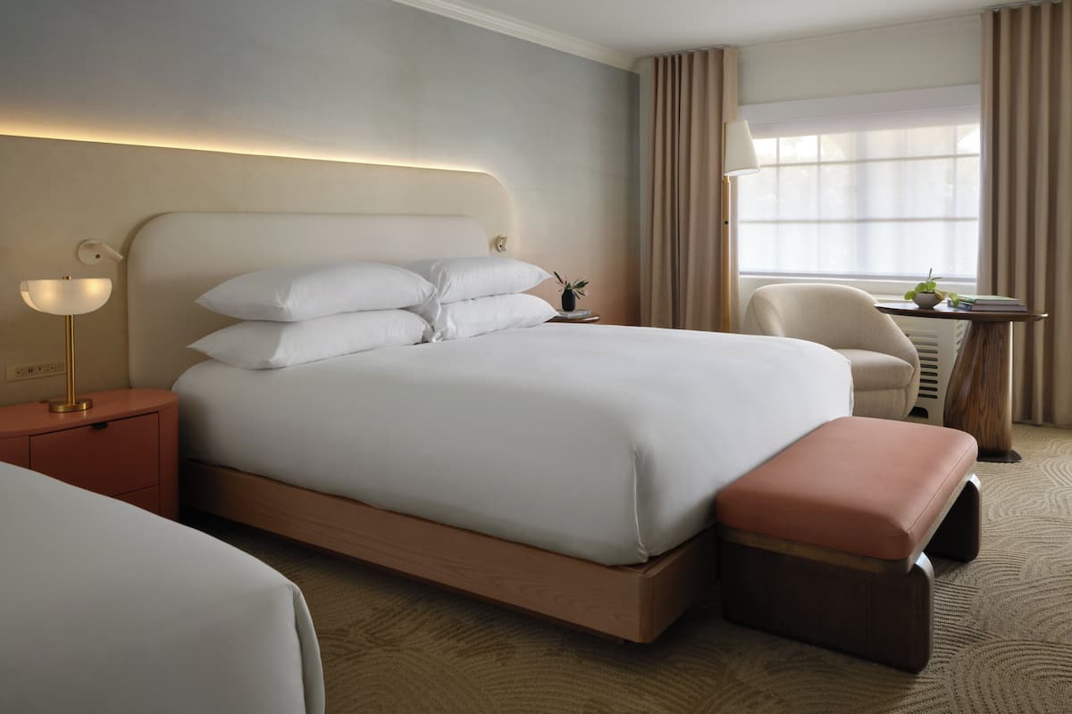 1 bedroom, hypo-allergenic bedding, in-room safe, desk