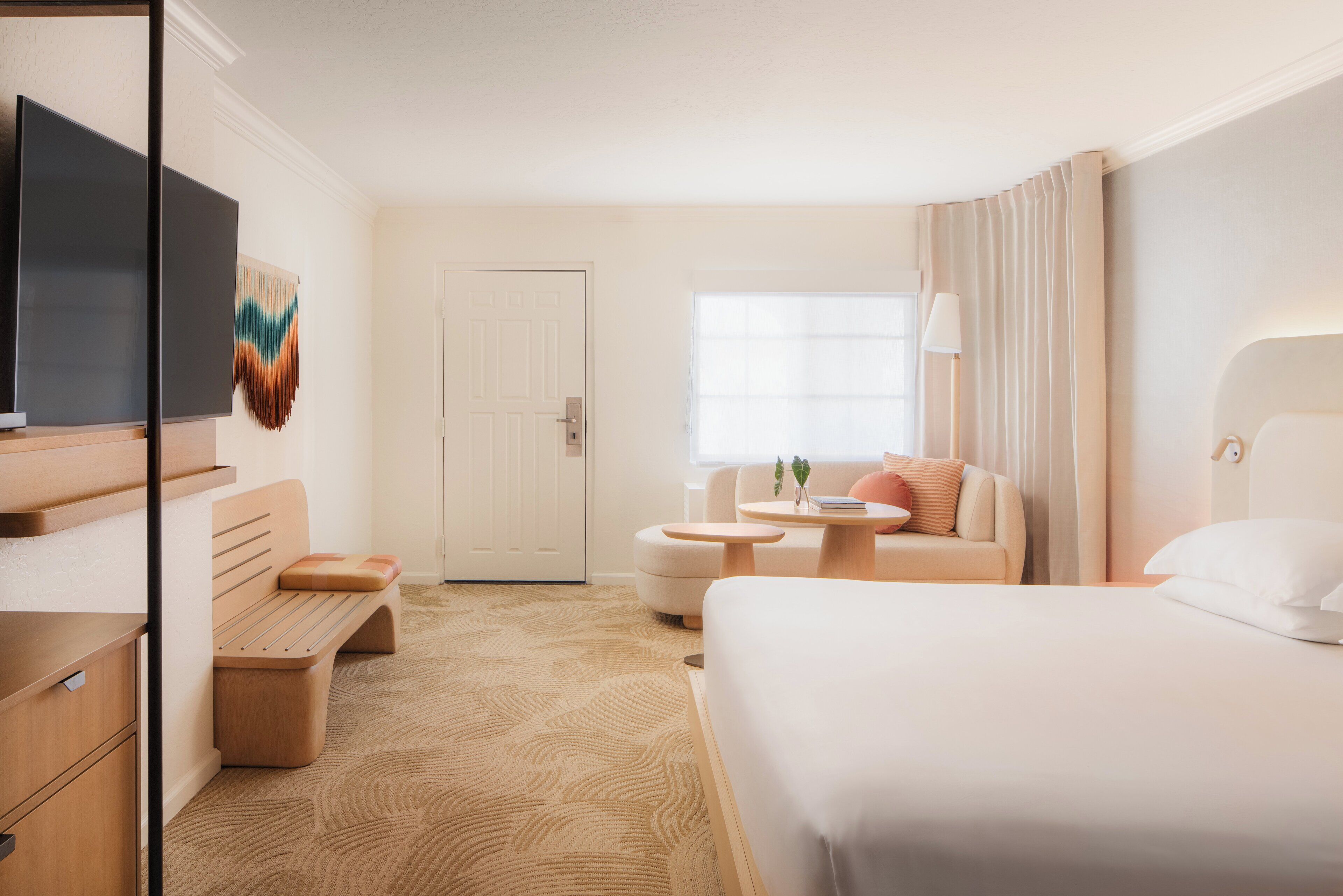 Frette Italian sheets, premium bedding, pillowtop beds, in-room safe