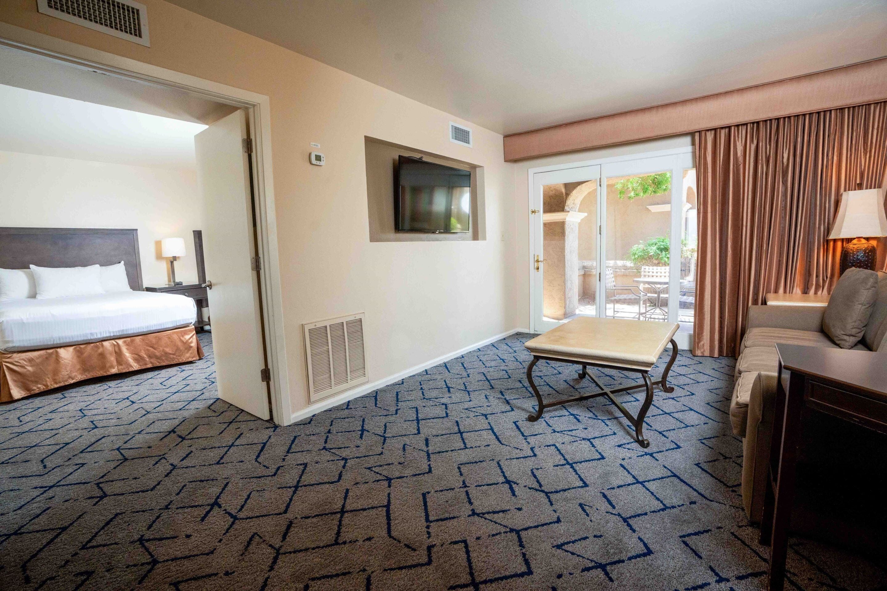 Frette Italian sheets, premium bedding, pillowtop beds, in-room safe