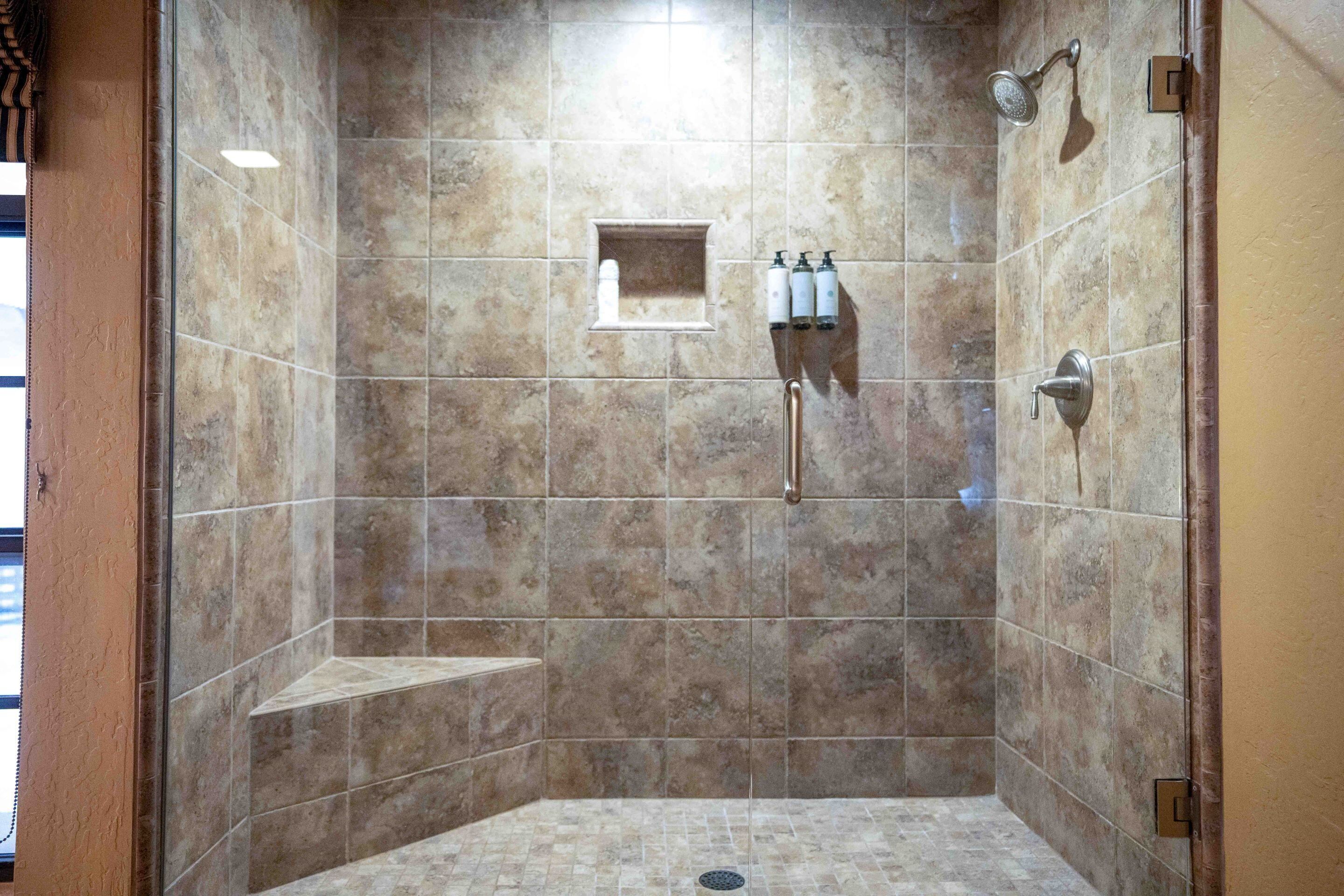 룸 (Mcdowell Residence) | 저자극성 침구, 객실 내 금고, 책상, 노트북 작업 공간