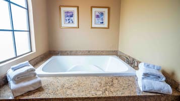 Room (Mcdowell Residence) | Frette Italian sheets, premium bedding, pillowtop beds, in-room safe