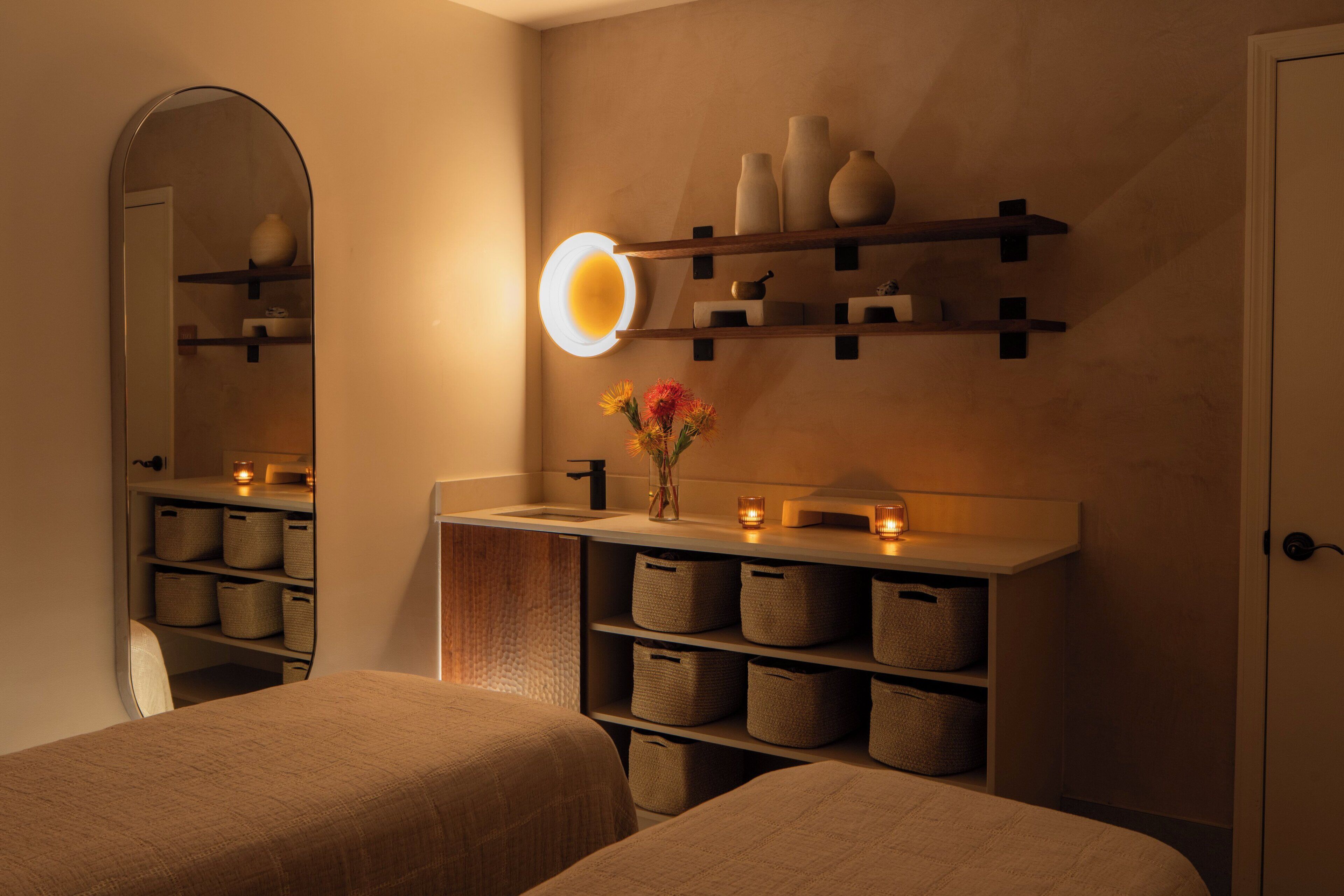 Couples treatment rooms, sauna, body treatments, hydrotherapy