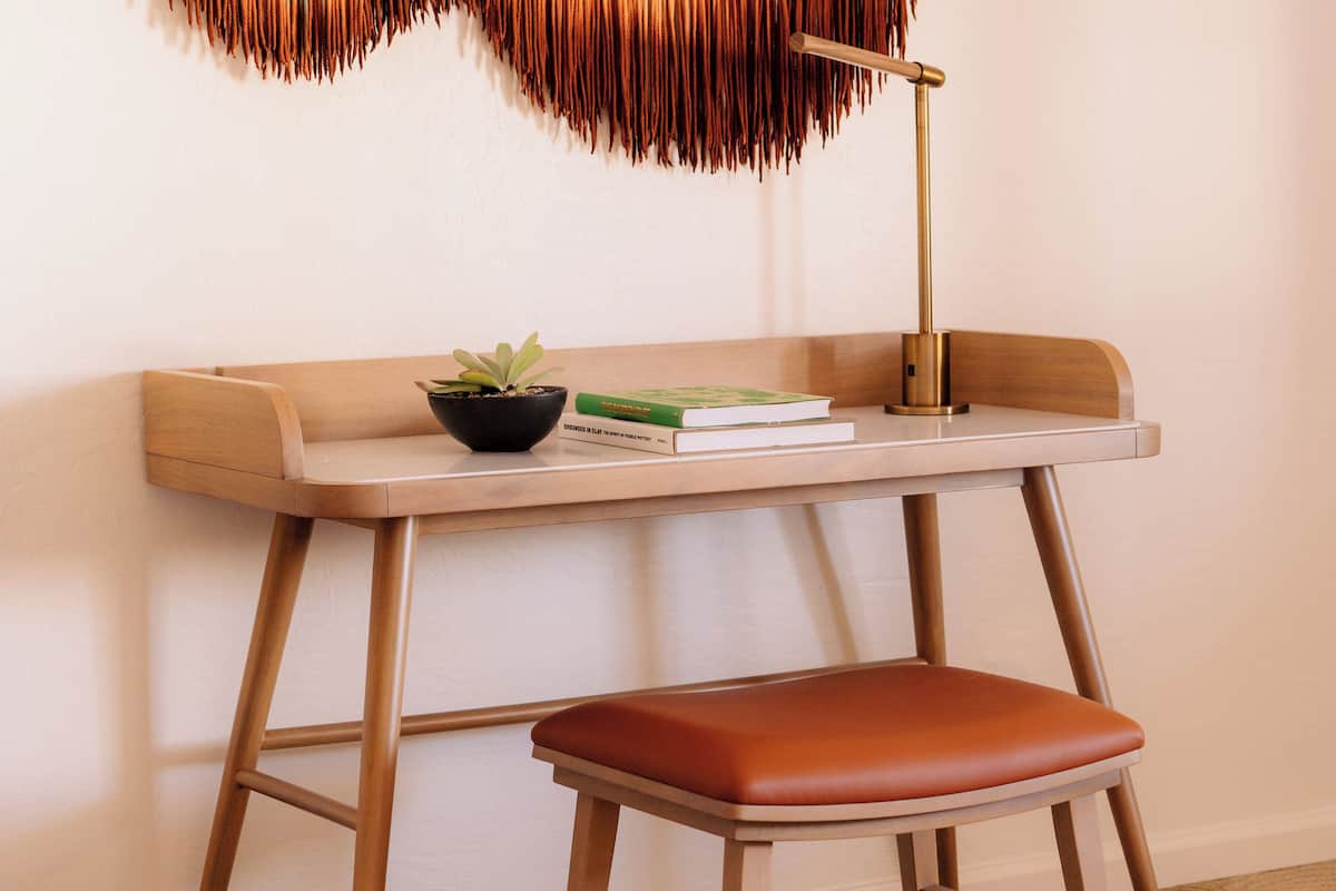 Literie hypoallergénique, coffres-forts dans les chambres, bureau