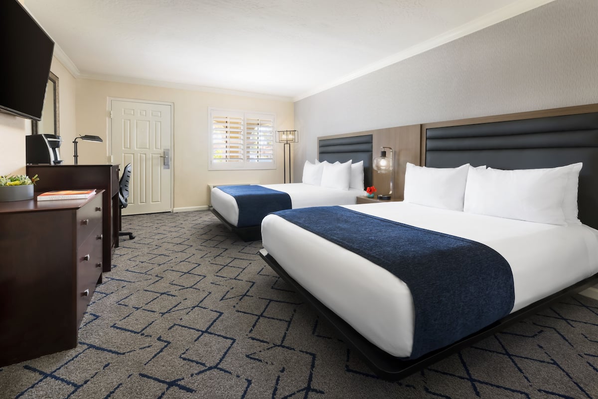 1 bedroom, hypo-allergenic bedding, in-room safe, desk