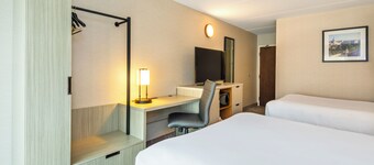 Comfort Inn Airport East - Ancienne Lorette