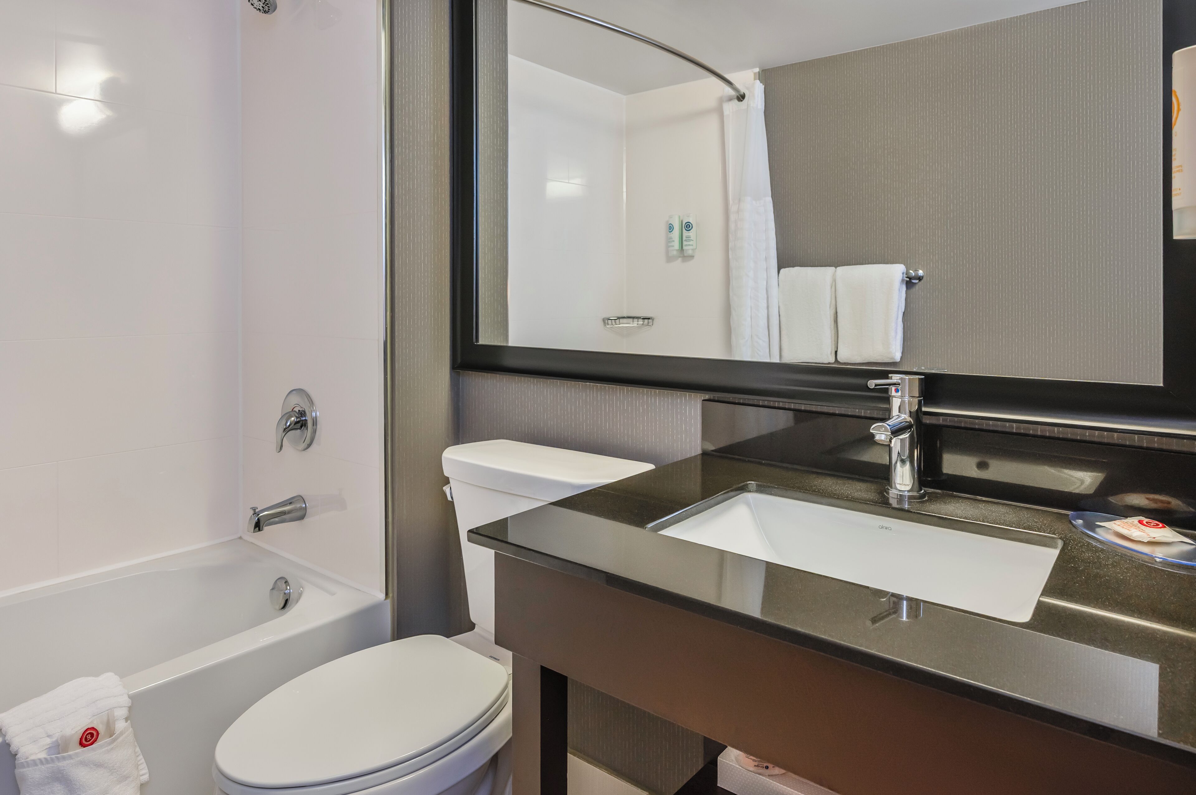 Photo - Comfort Inn Airport East