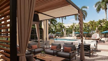 Outdoor pool, free cabanas, pool umbrellas