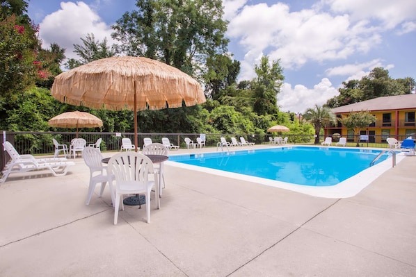 Seasonal outdoor pool