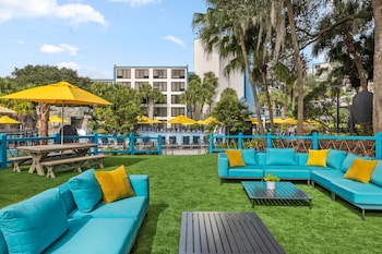 BBQ/picnic area at Delta Hotels by Marriott Orlando Celebration